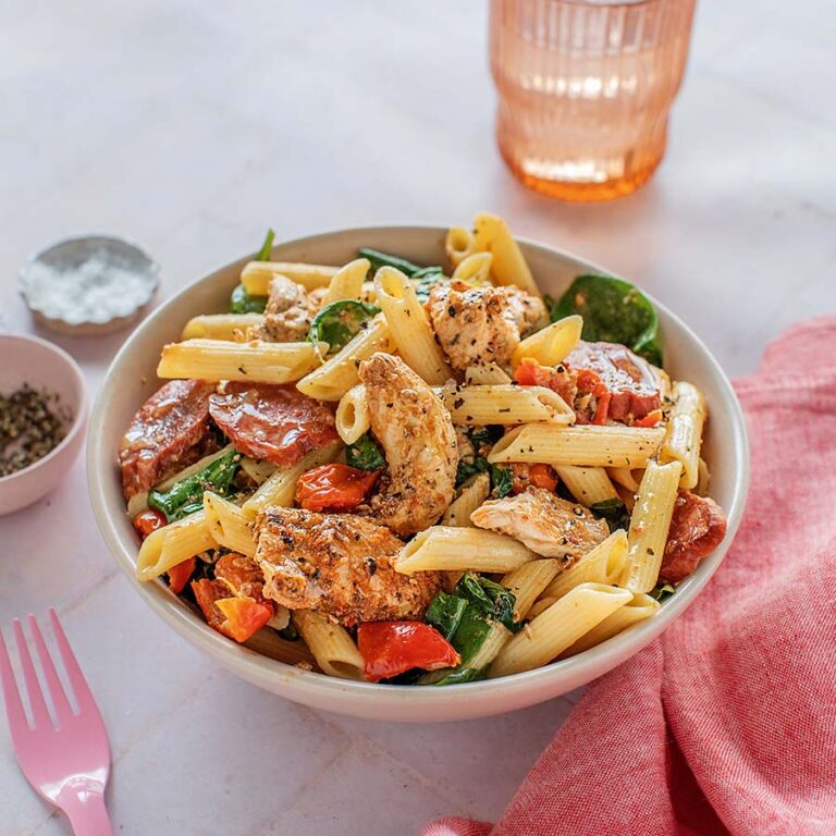 Slow Cooker Creamy Chicken, Chorizo & Sundried Tomato Pasta