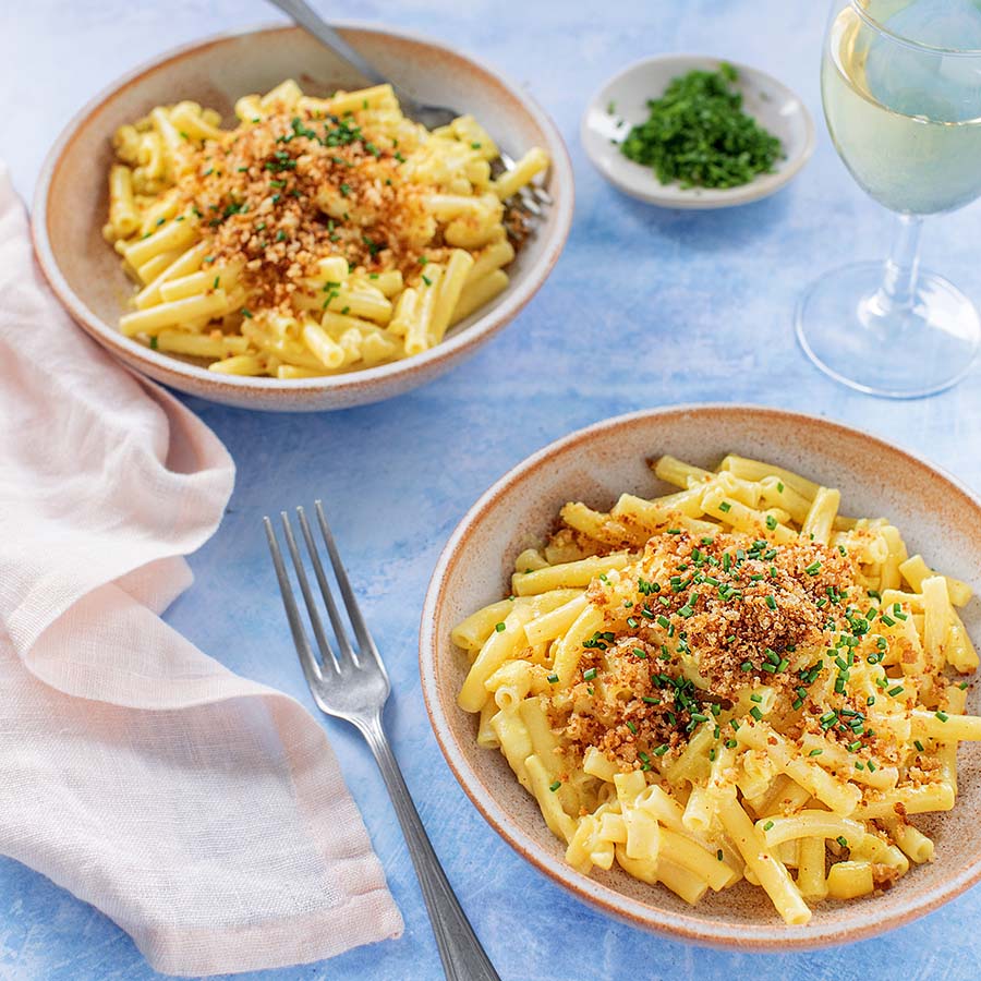 Slow Cooker Garlic Mac and Cheese