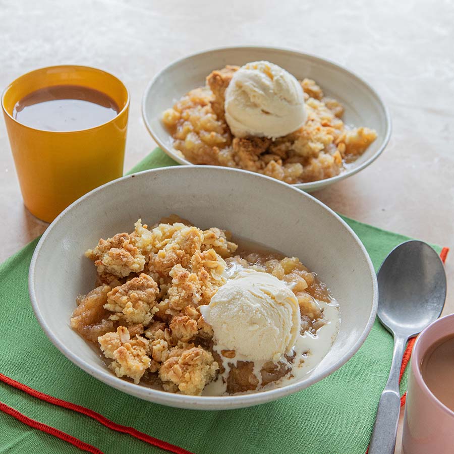 Slow Cooker Apple Crumble