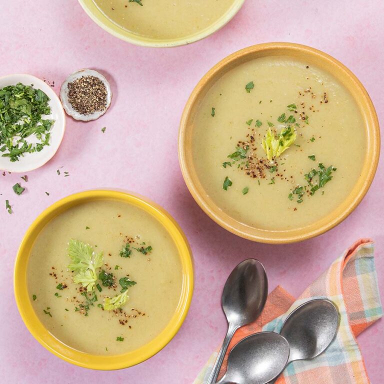 110 Calorie Slow Cooker Celery Soup