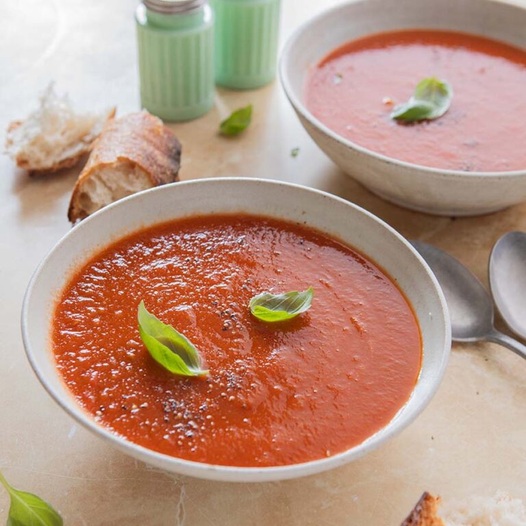 Slow Cooker Tomato & Chilli Soup Recipe | Bored of Lunch