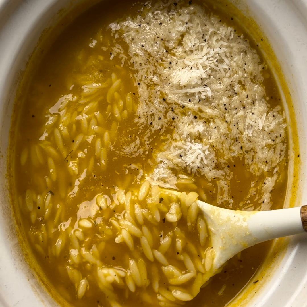 Slowcooker Italian Orzo & Parmesan Soup