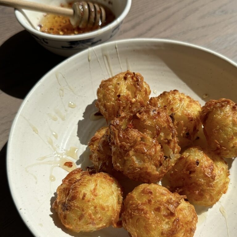 Air Fryer Halloumi Potato Tots