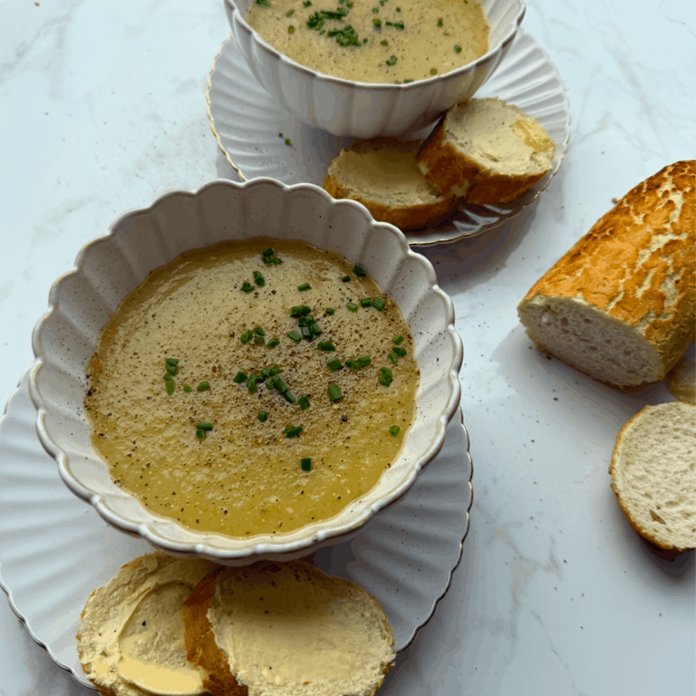 Slow Cooker Potato & Leek Soup