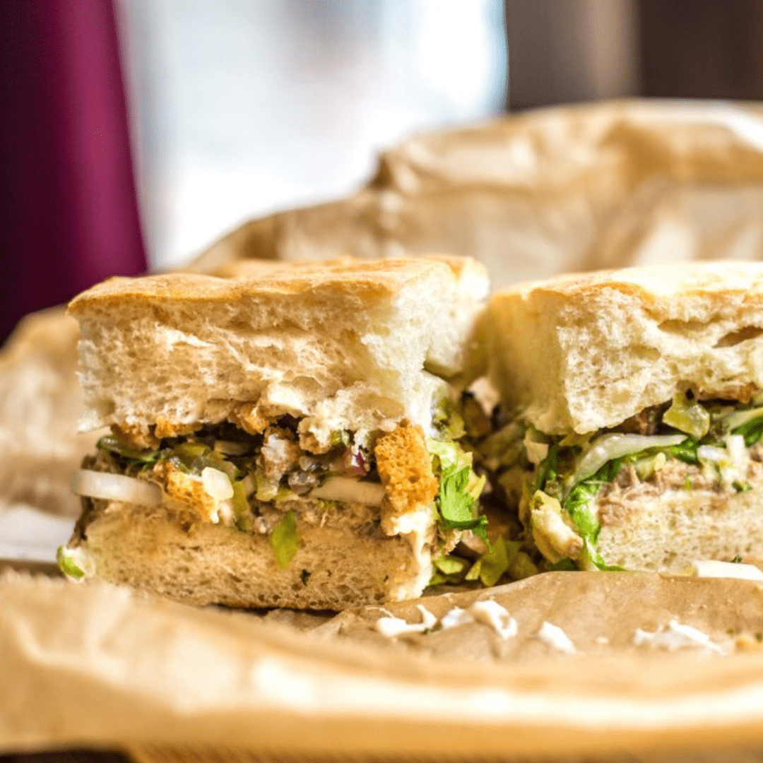 places to eat in london - max's sandwich shop