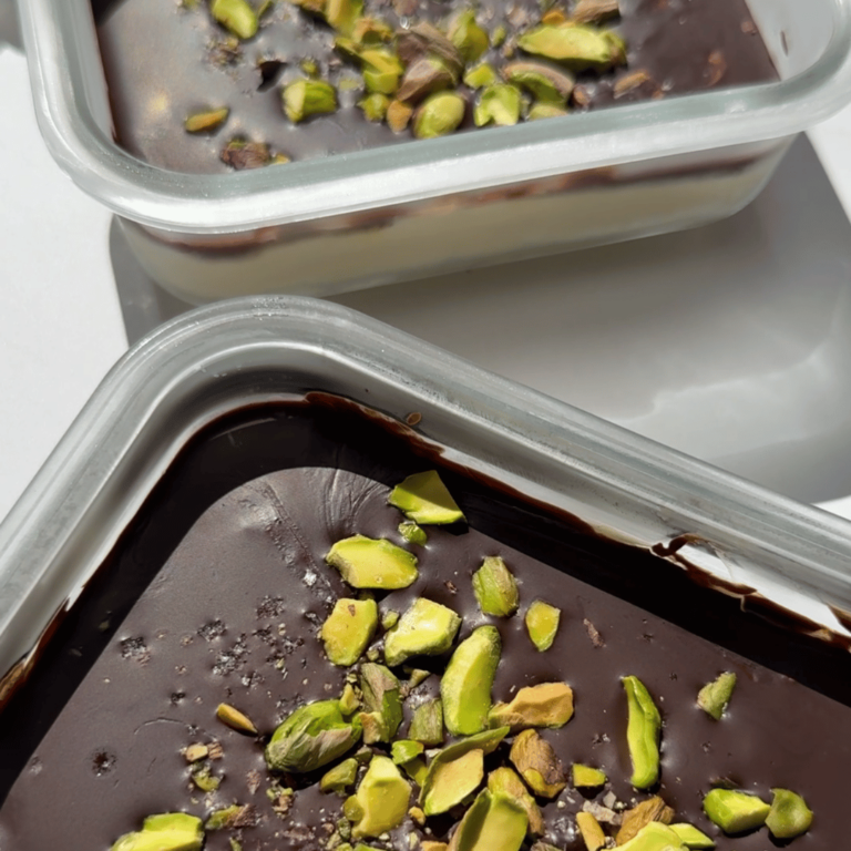 Pistachio Chocolate Yogurt Pot