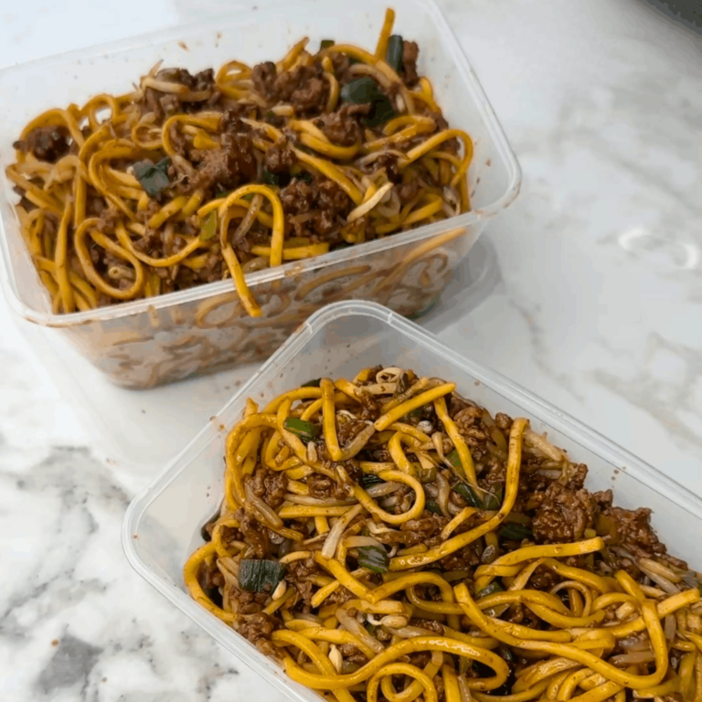 10 Minute Fakeaway Chilli Beef Noodles